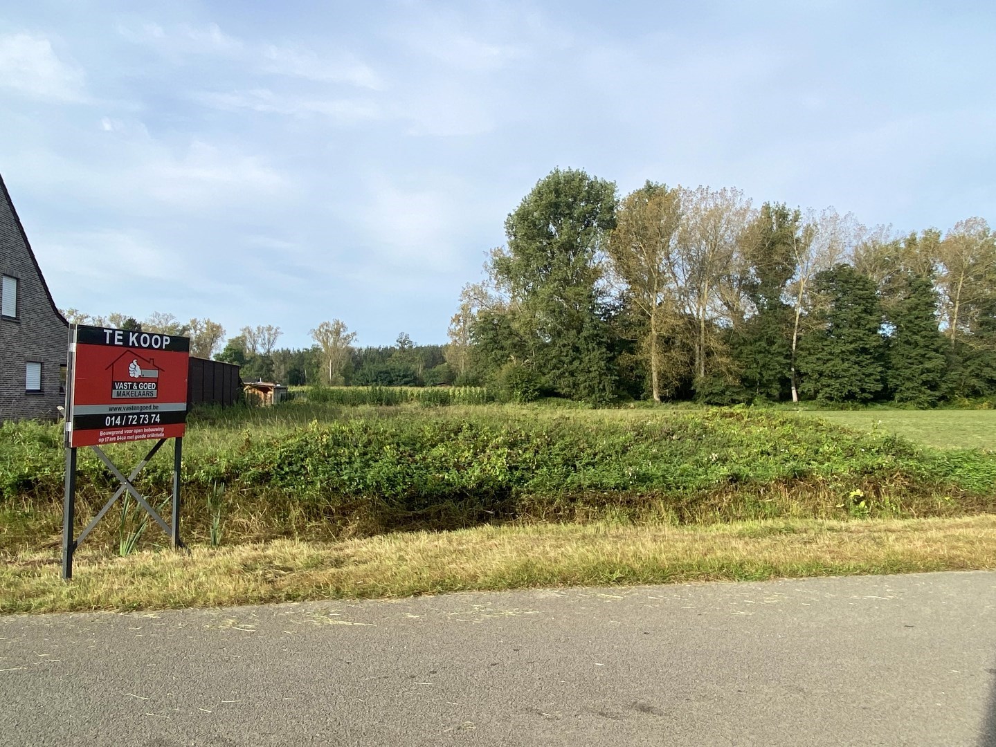 Bouwgrond voor open bebouwing van 17are 84ca in een doodlopende straat te Laakdal 