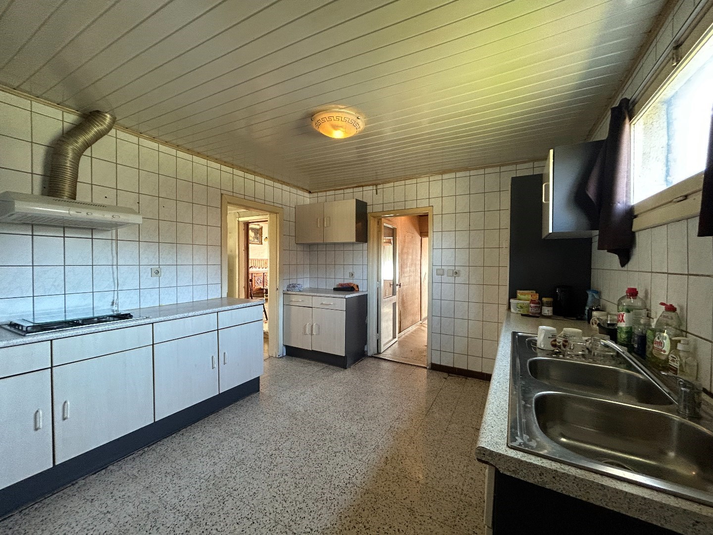 Te renoveren woning op een perceel van 1049 m&#178; in Geel 
