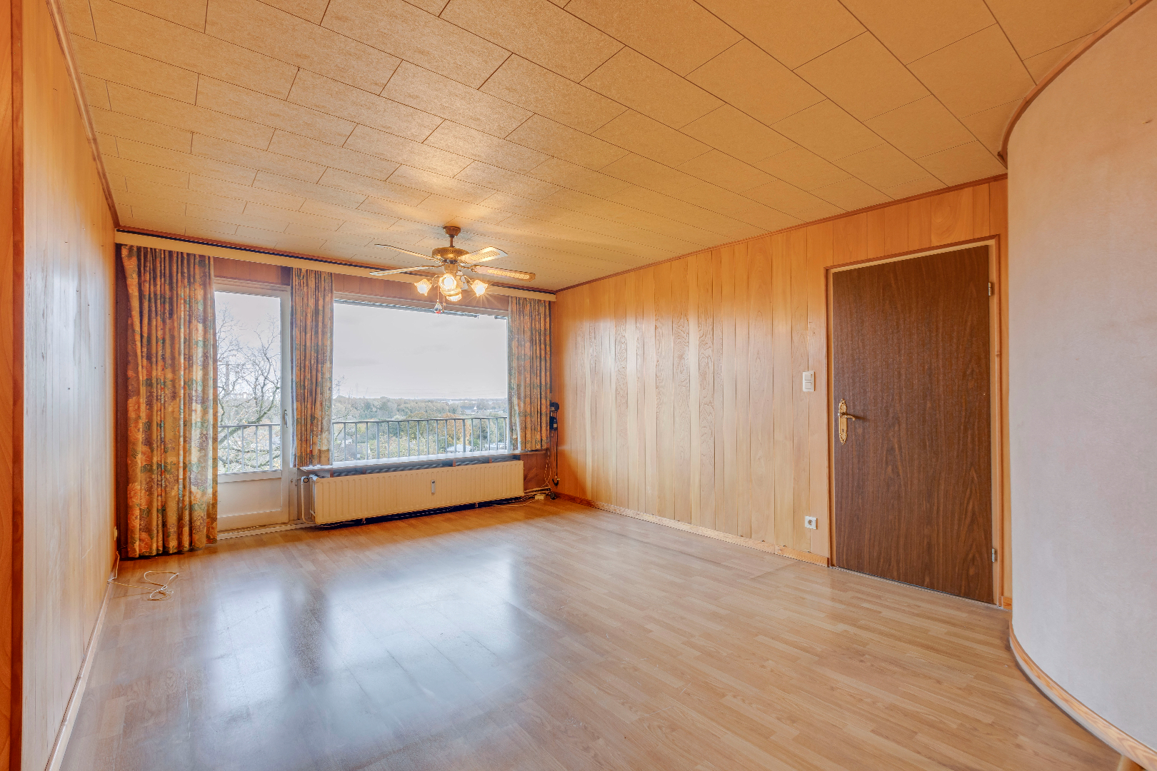 Dakappartement met verzicht, 2 slaapkamers en terras. 