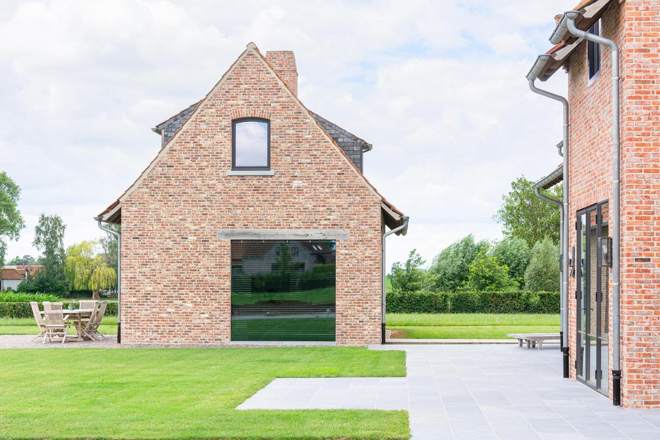 Luxueuze nieuwbouwvilla op ca. 1,5 ha te Tielt 