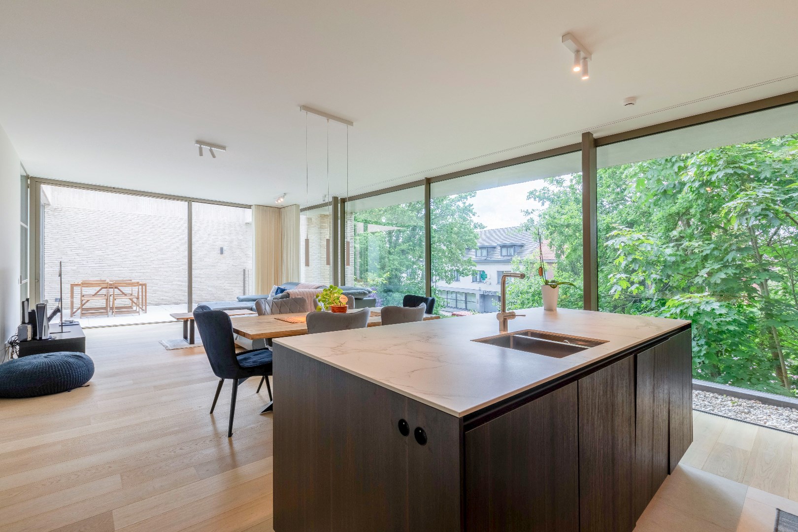 Exclusief appartement (verd.1) nabij het centrum van Mariakerke 