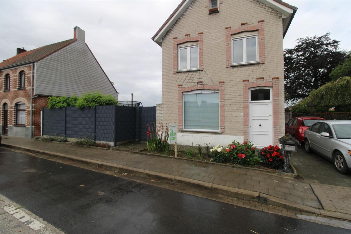 Alleenstaande woning met 3 slaapkamers te Woumen 