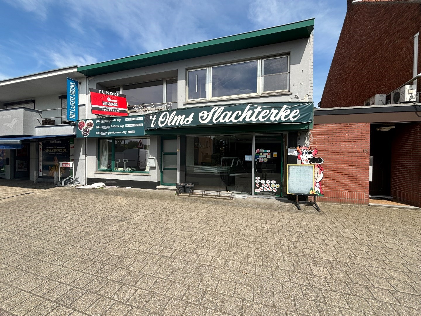 Handelswoning met 4 slpk. op commerci&#235;le ligging in centrum Balen-Olmen 