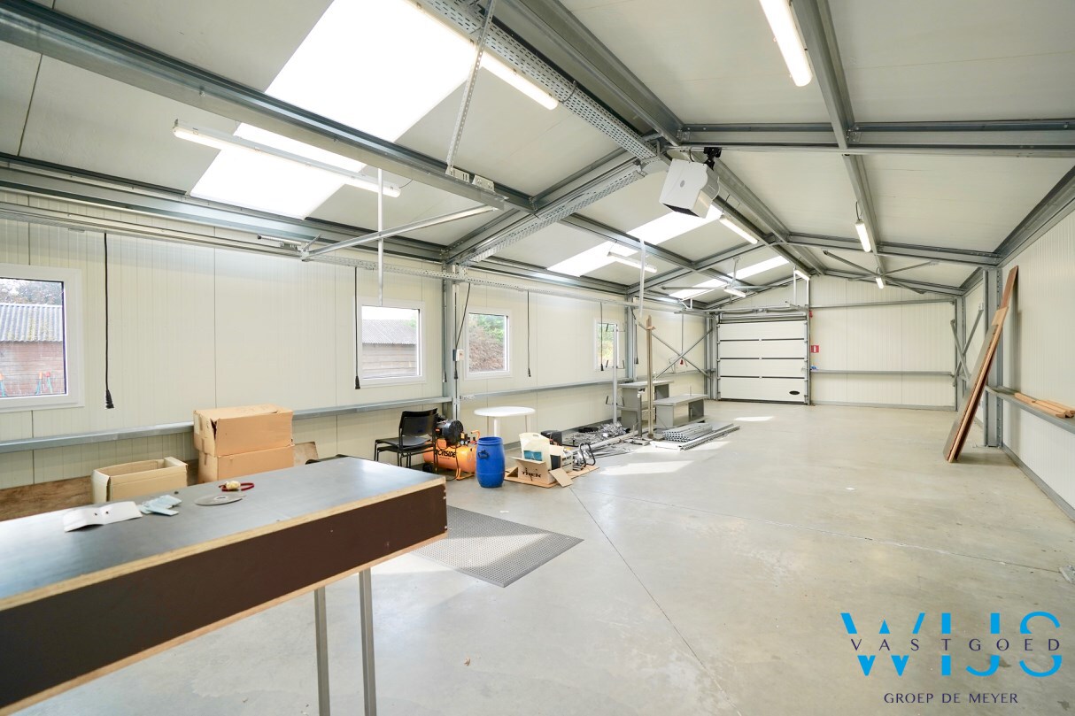 Woning met 2 loodsen  te ERTVELDE ! 