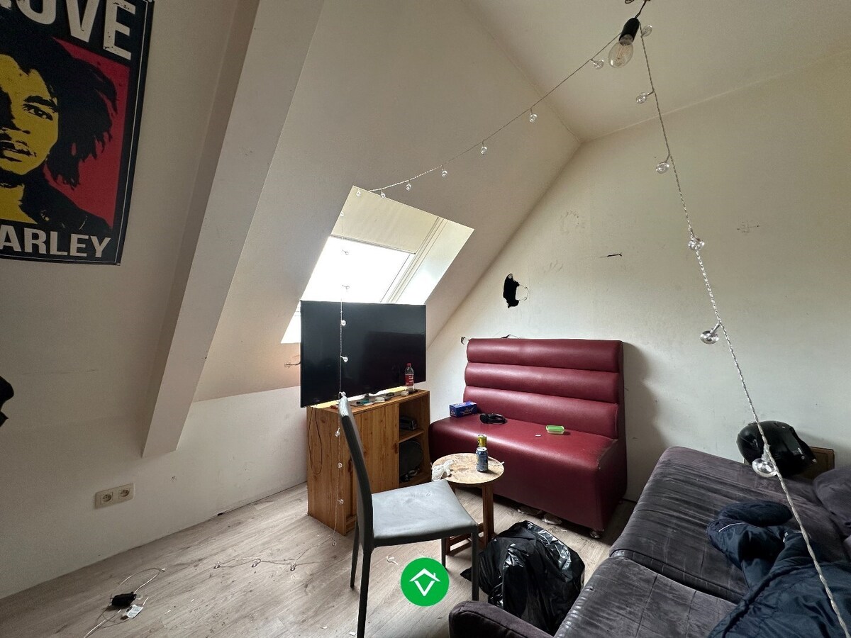 Karaktervolle woning met 4 slaapkamers te Wijnendale 