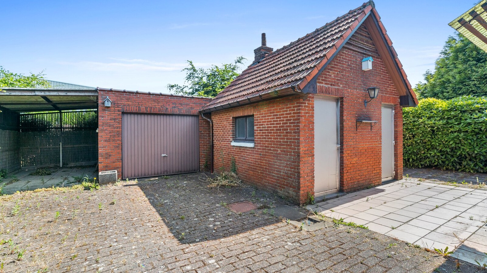 AARSCHOT - Ruime woning met 3 slk, tuin en garage 