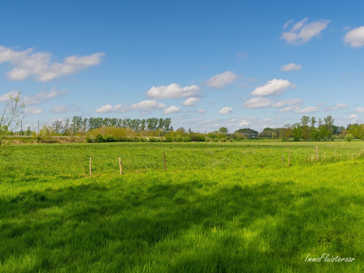 Idyllisch gelegen te renoveren hoeve te Melle op ca. 9,3ha 