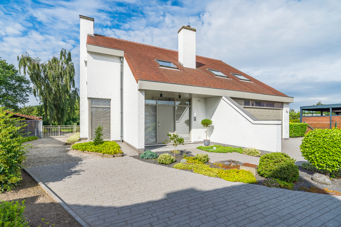 Prachtige woning op groot perceel in Zomergem! 