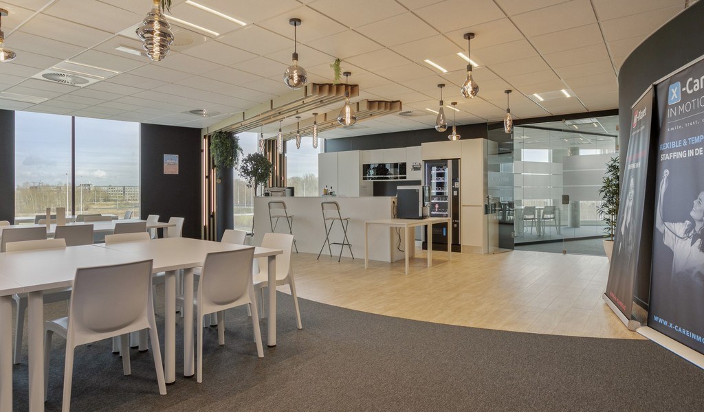 Kantoren met dienstverlening in Planet Business Center aan The Loop in Gent