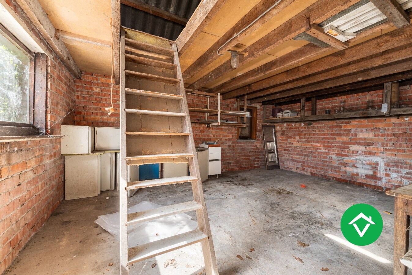 Instapklare woning met 3 slaapkamers en garage te Zarren 