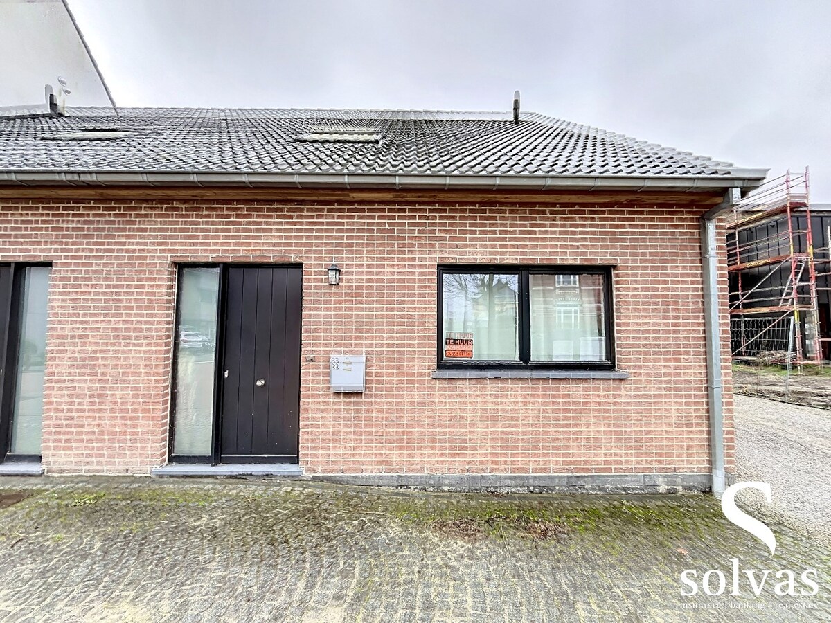 Halfopen nieuwbouw met 3 slaapkamers en tuin 