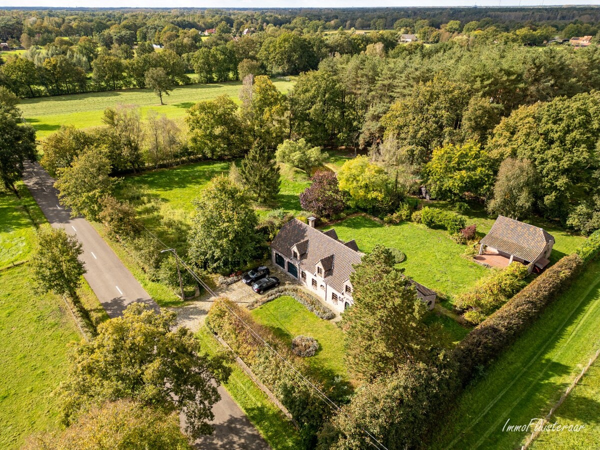 Rustig gelegen landhuis op 9.088 m2 te Balen 