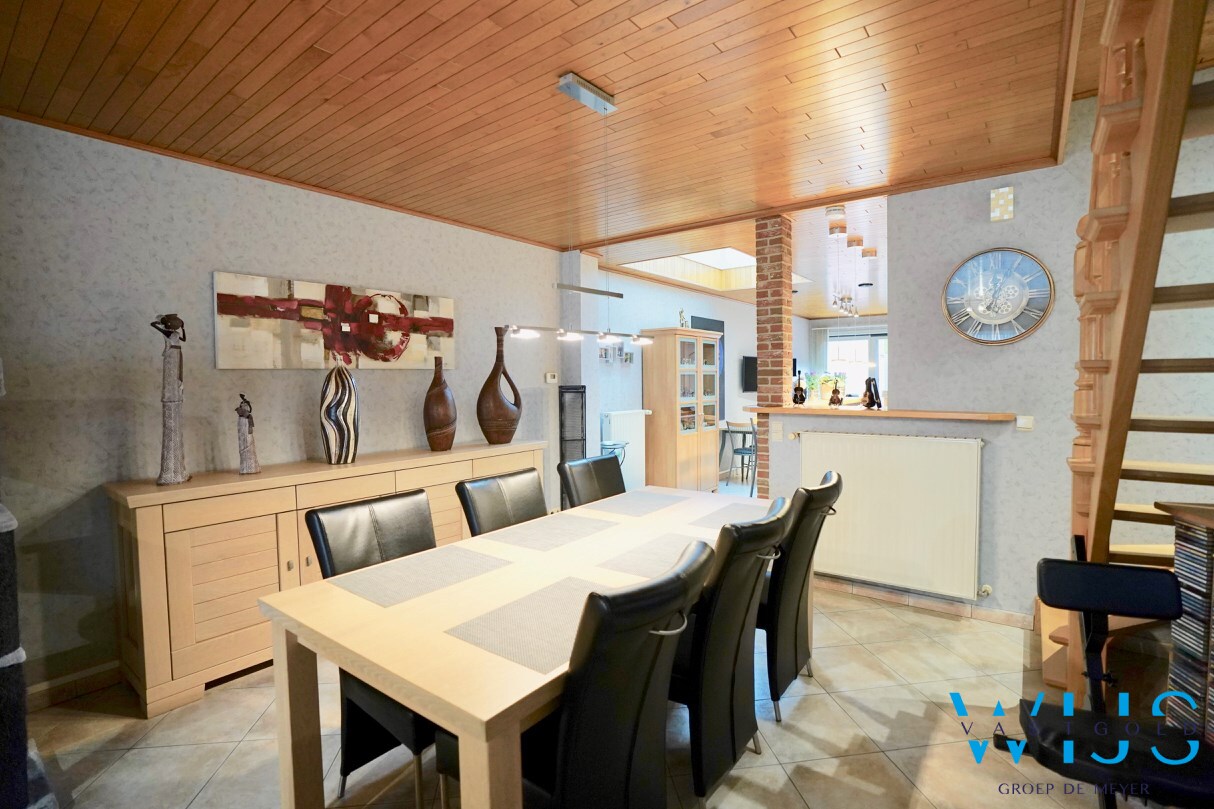 Gezinswoning met 4 slaapkamers &amp; garage te EVERGEM ! 