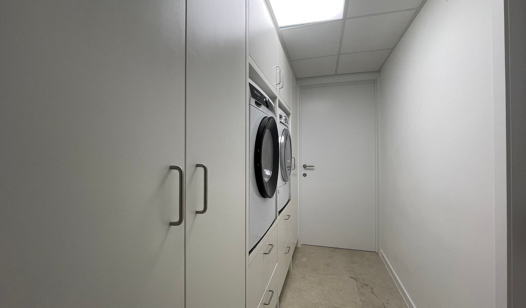Magazijnen te huur vlakbij E313 in Geel