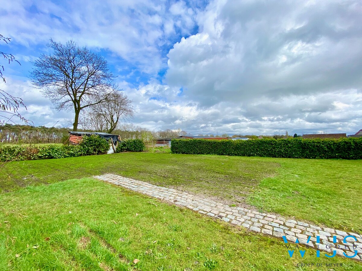 Landelijk gelegen woonhuis op 902m&#178; te ERTVELDE ! 
