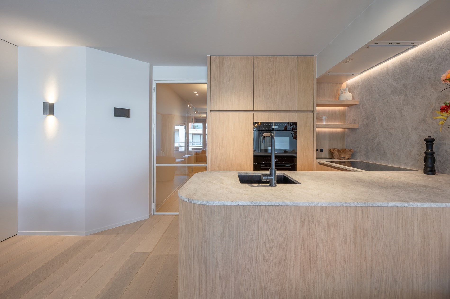 Appartement enti&#232;rement r&#233;nov&#233; et pr&#234;t &#224; emm&#233;nager avec 3 chambres dans un emplacement privil&#233;gi&#233; &#224; Knokke. 