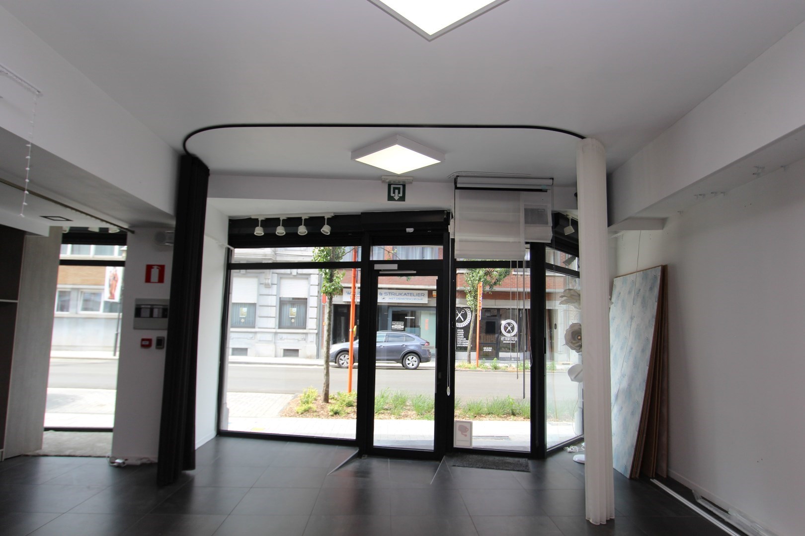 Showroom 