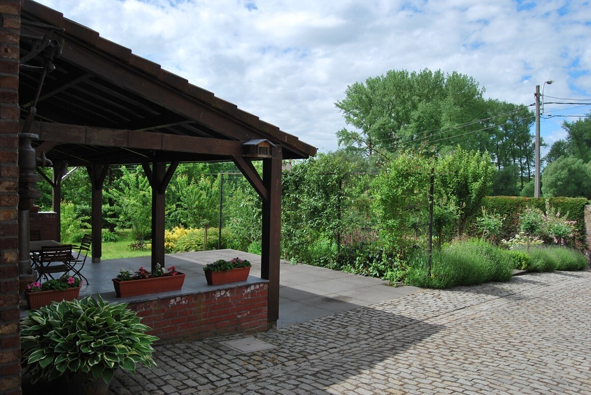 Charmante hoeve op ca. 1,1ha te Geraardsbergen 