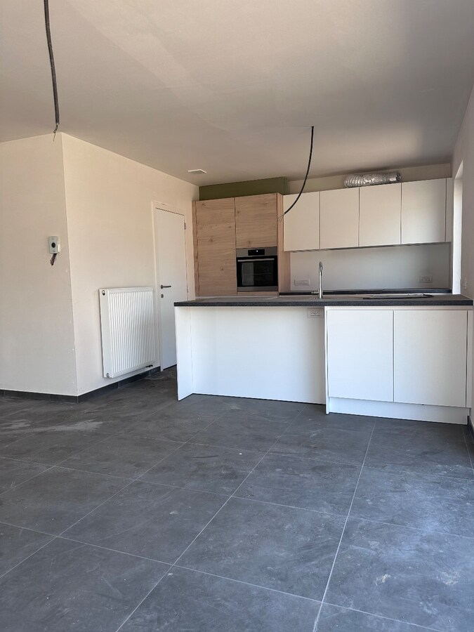 Nieuwbouwwoning met 4 slaapkamers en garage te Eernegem 