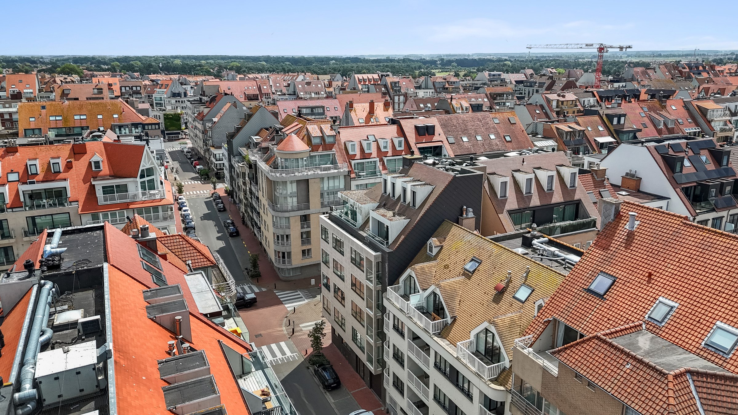 Luxueus duplex-hoekappartement, voorzien van alle comfort, nabij het Rubensplein (Mogelijkheid tot aankoop van een inpandige garage-staanplaats) 