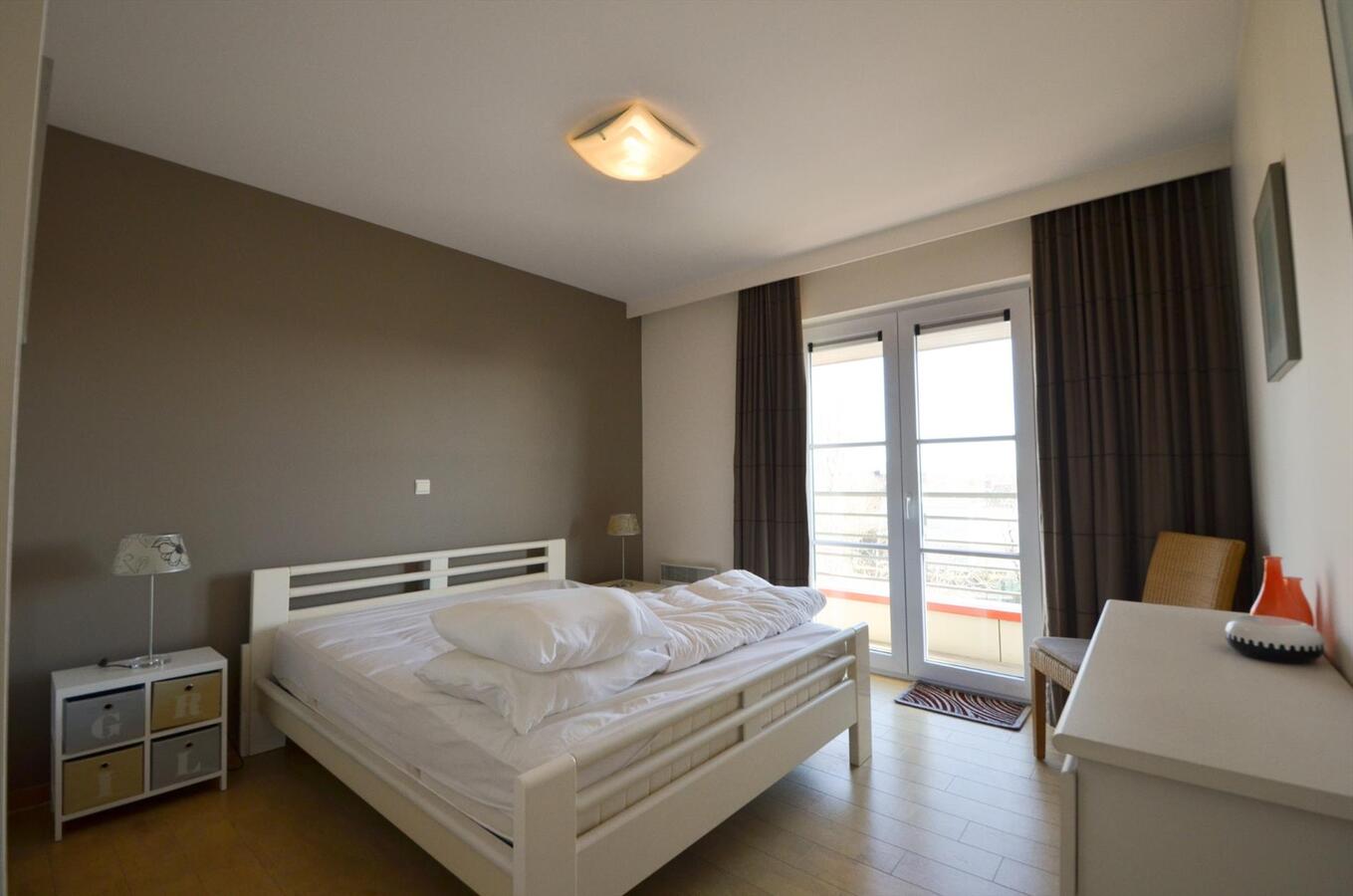 Gro&#223;es Penthouse mit 3 Schlafzimmer auf Topanlage! 