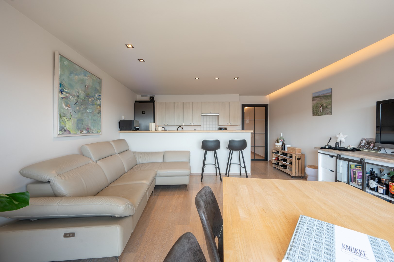 Instapklaar appartement met 2 slaapkamers en zonneterras 