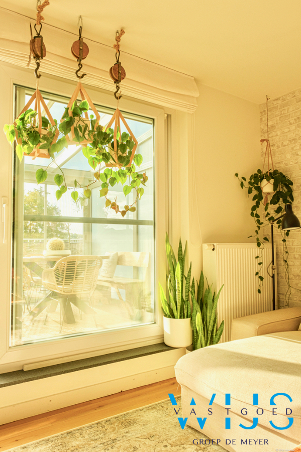 Prachtig 3 slaapkamerappartement in hartje Lembeke ! 