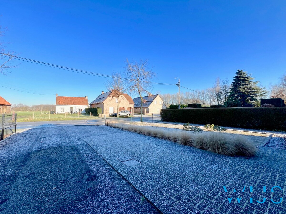 Ideaal woonhuis op een prachtig perceel van 985m2 ! 