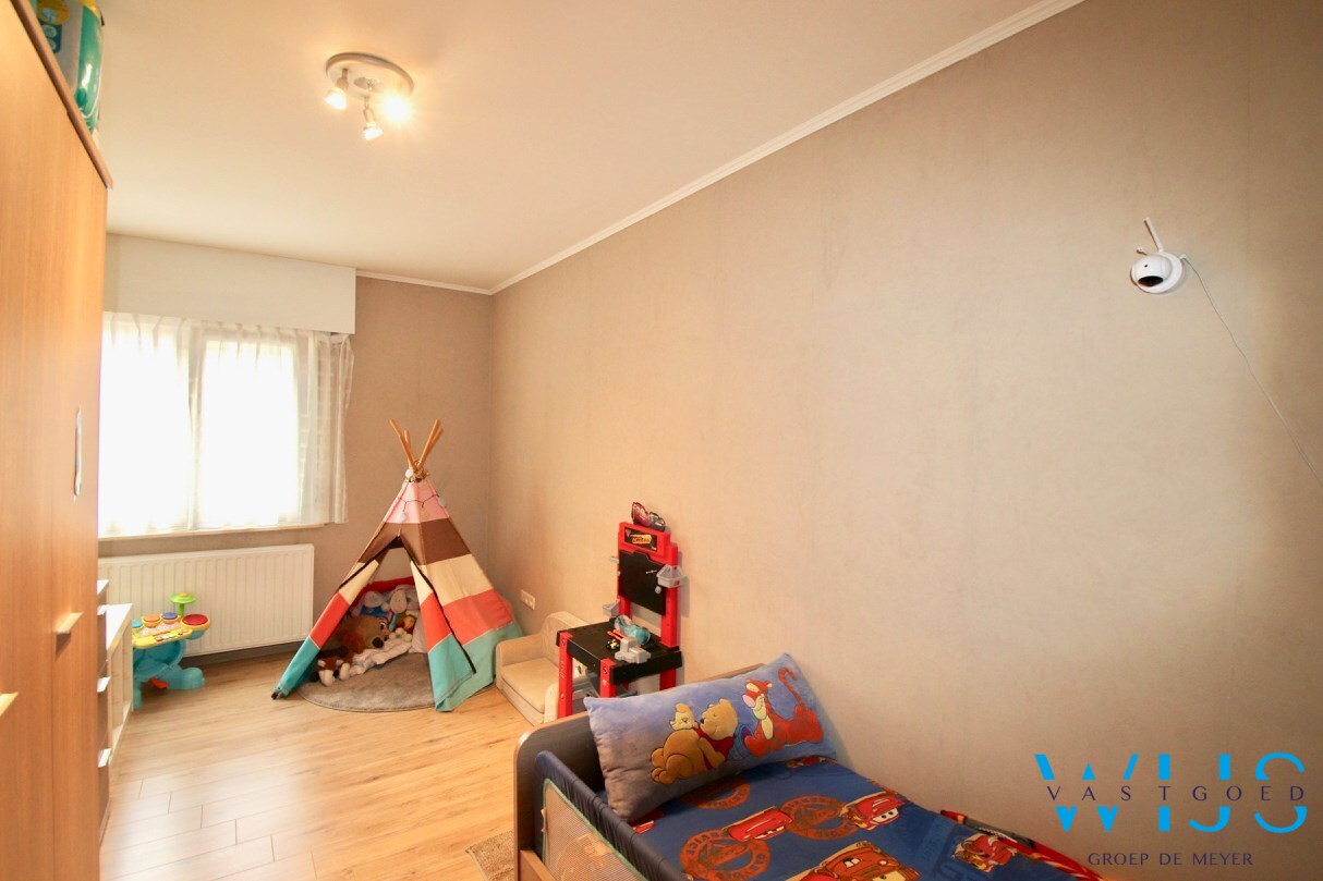 Woonhuis met 6 slaapkamers op TOPlocatie te EVERGEM ! 