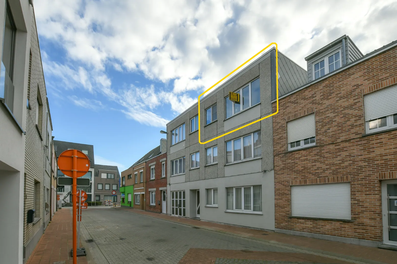 Gerenoveerd appartement op 2e verdieping te Bredene aan Zee