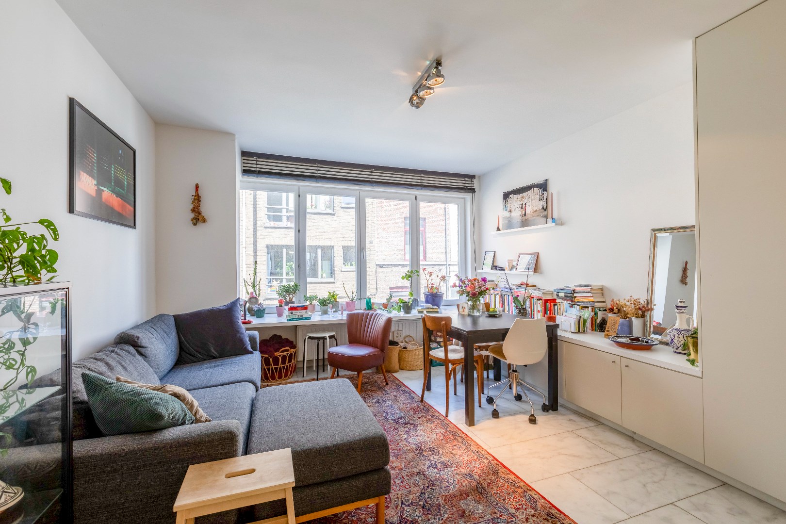 Zeer leuk 1-slaapkamer appartement met ruime bureauruimte 