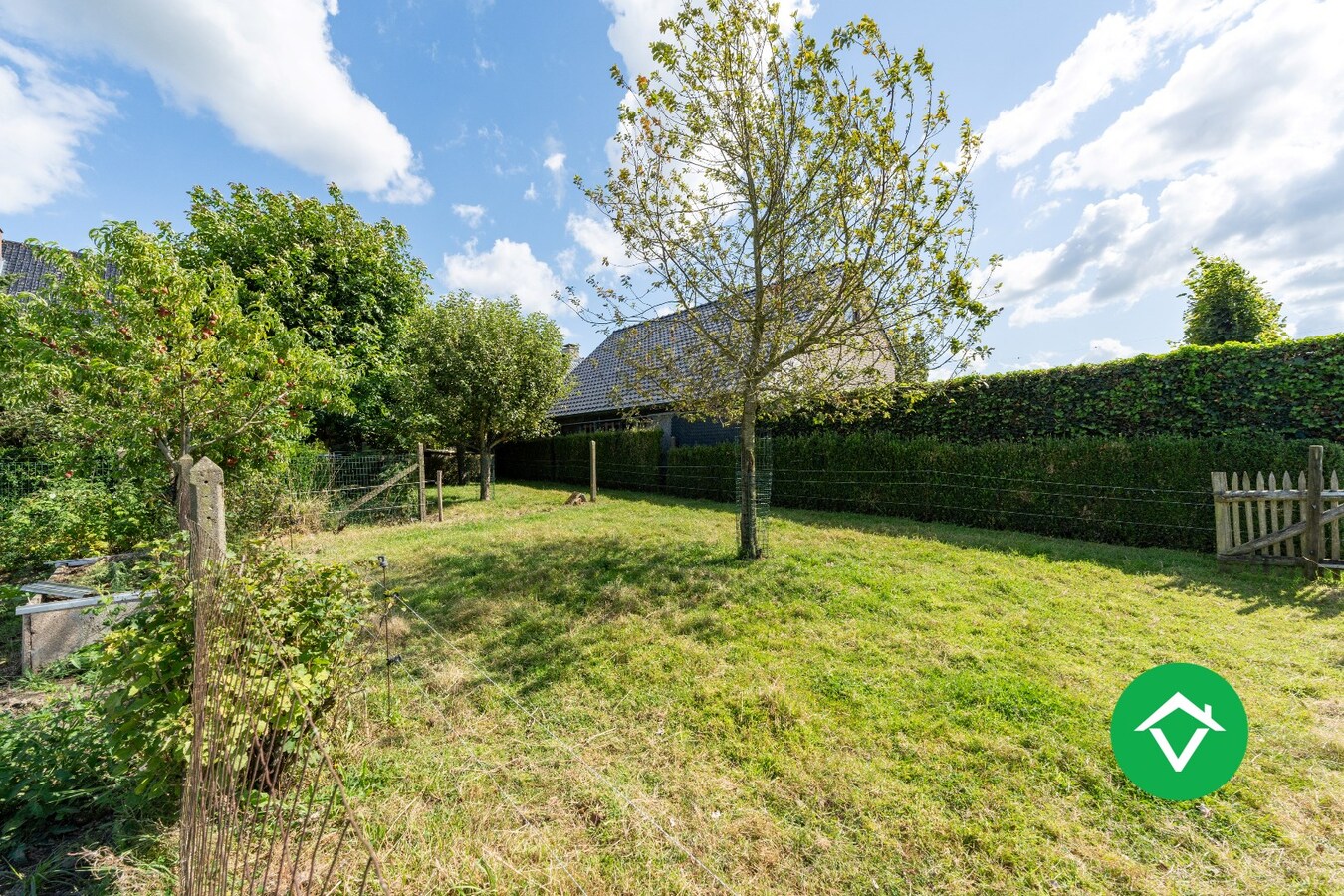 Instapklare woning met 3 slaapkamers en garage te Zarren 
