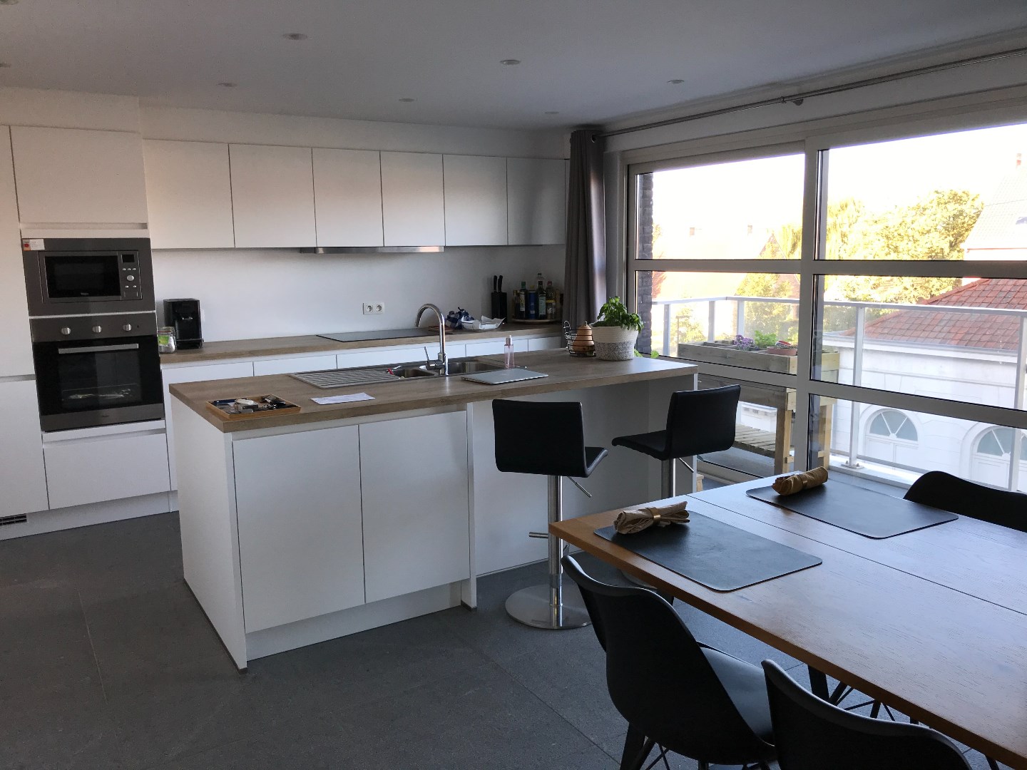 Prachtig appartement op de 2e verdieping met 2 terrassen en 2 slaapkamers 