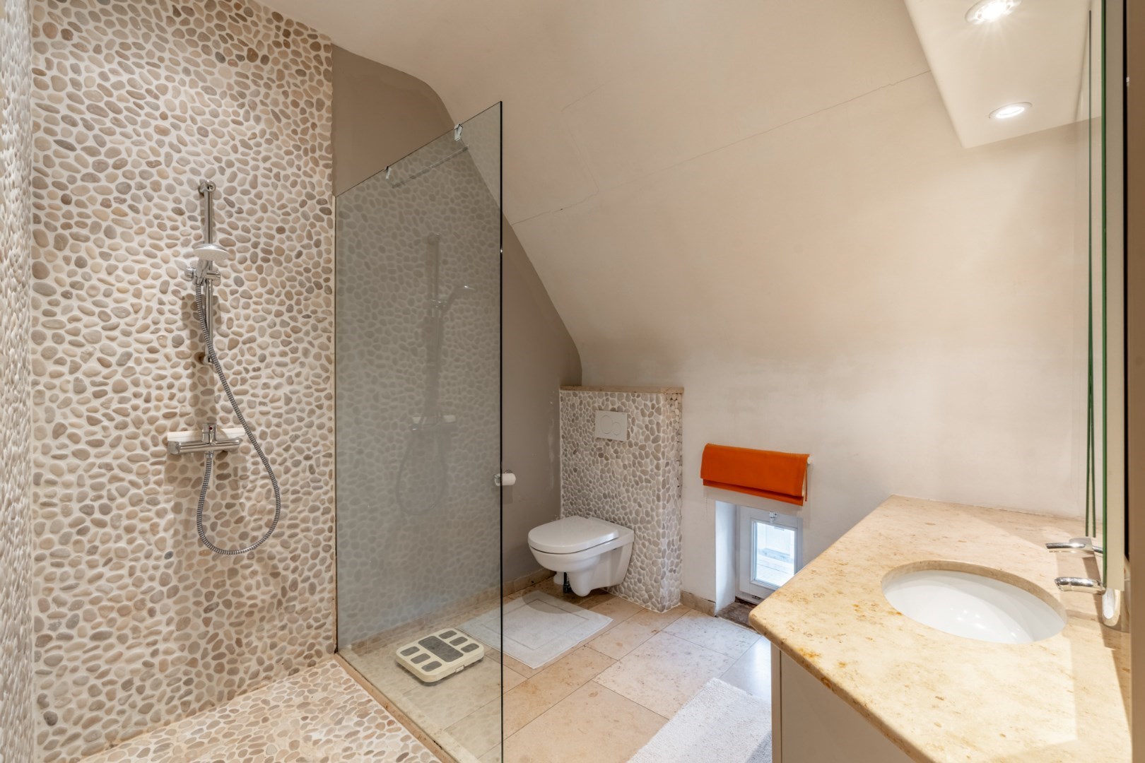 badkamer met douche
