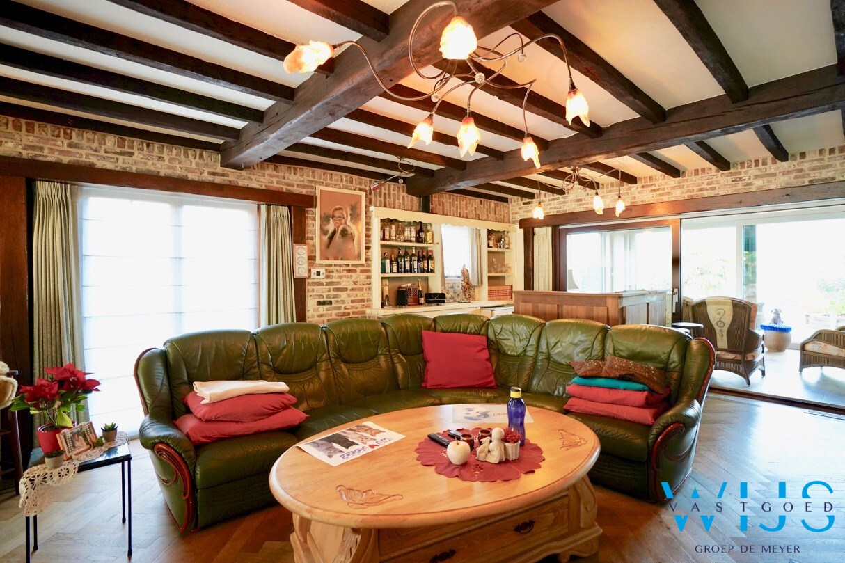 Zeer ruim woonhuis op TOPlocatie ! 