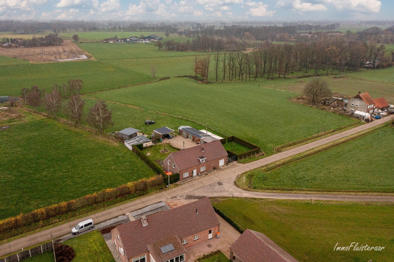 Ferme pr&#234;te &#224; l&#39;emploi avec &#233;curies sur environ 45 ares &#224; Kinrooi 