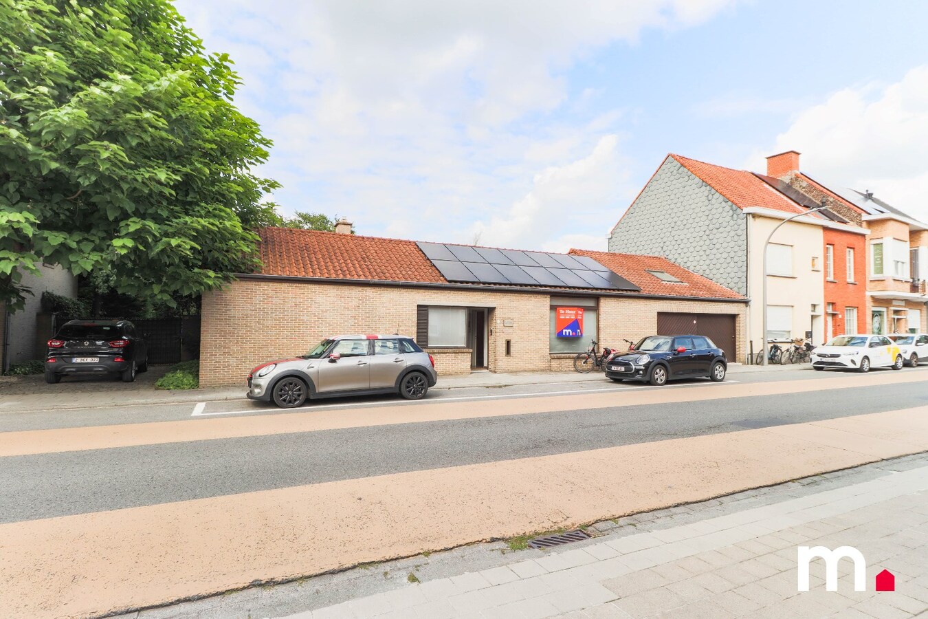 Topper te Heule! Praktijk met wachtzaal op commerci&#235;le ligging! 