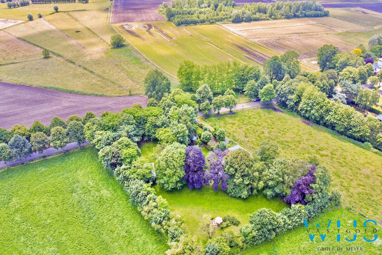 Unieke hoeve in het centrum van Ertvelde ! 