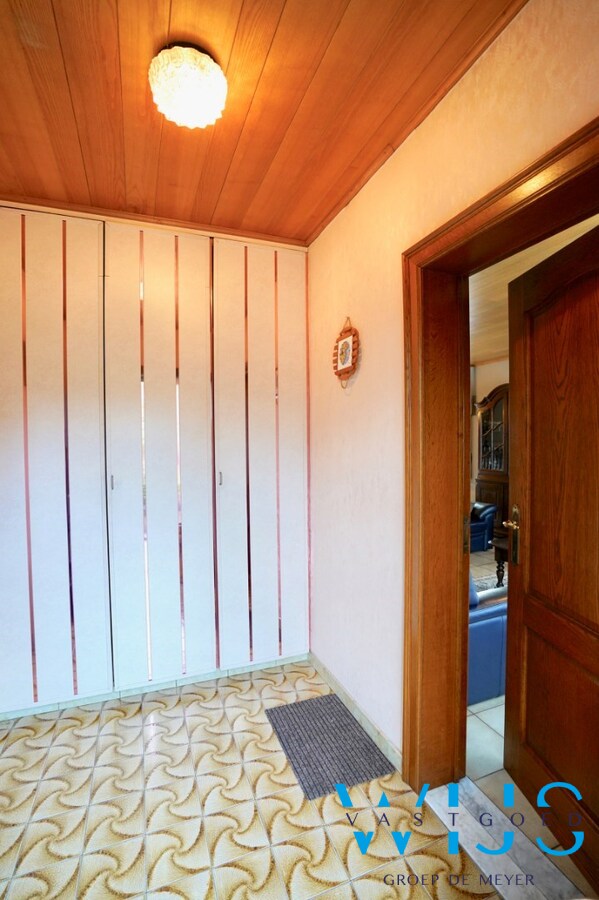 Zeer goed onderhouden woonhuis op 1.165m&#178; te ERTVELDE ! 