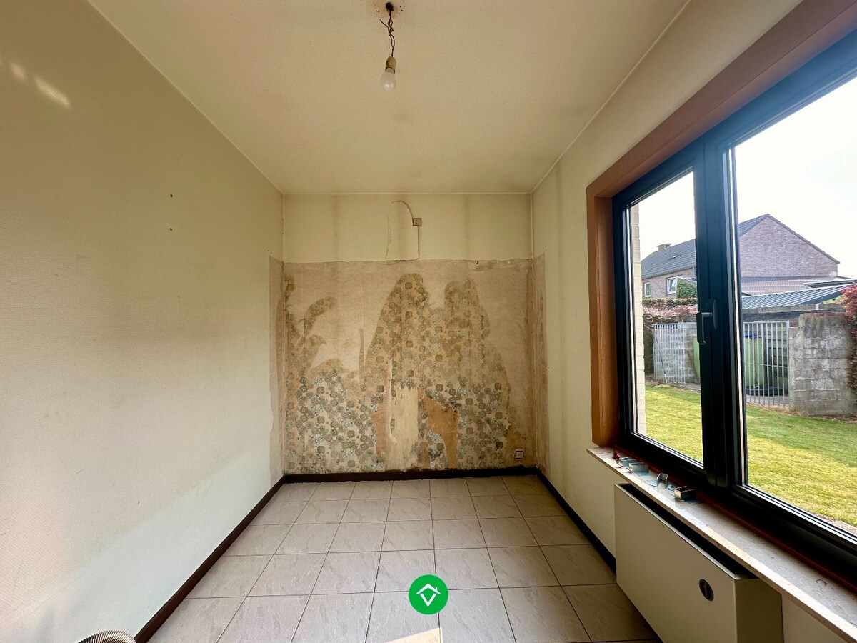 Alleenstaande woning met 3 slaapkamers en garage te Koekelare 