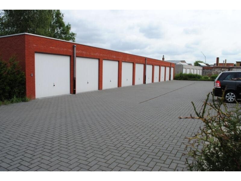 Handelspand - 210m&#178; -  in centrum Waarschoot 