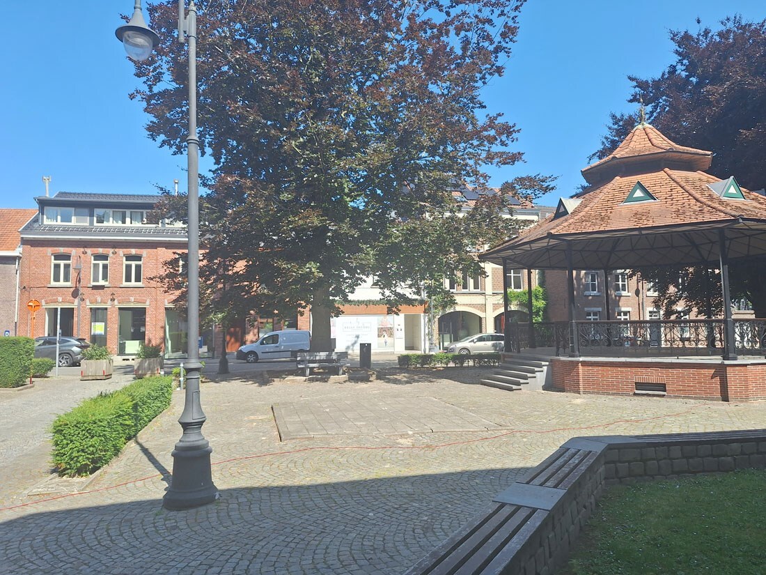 Stijvol gerenoveerd handelspand te Diepenbeek centrum POP UP MOGELIJK 