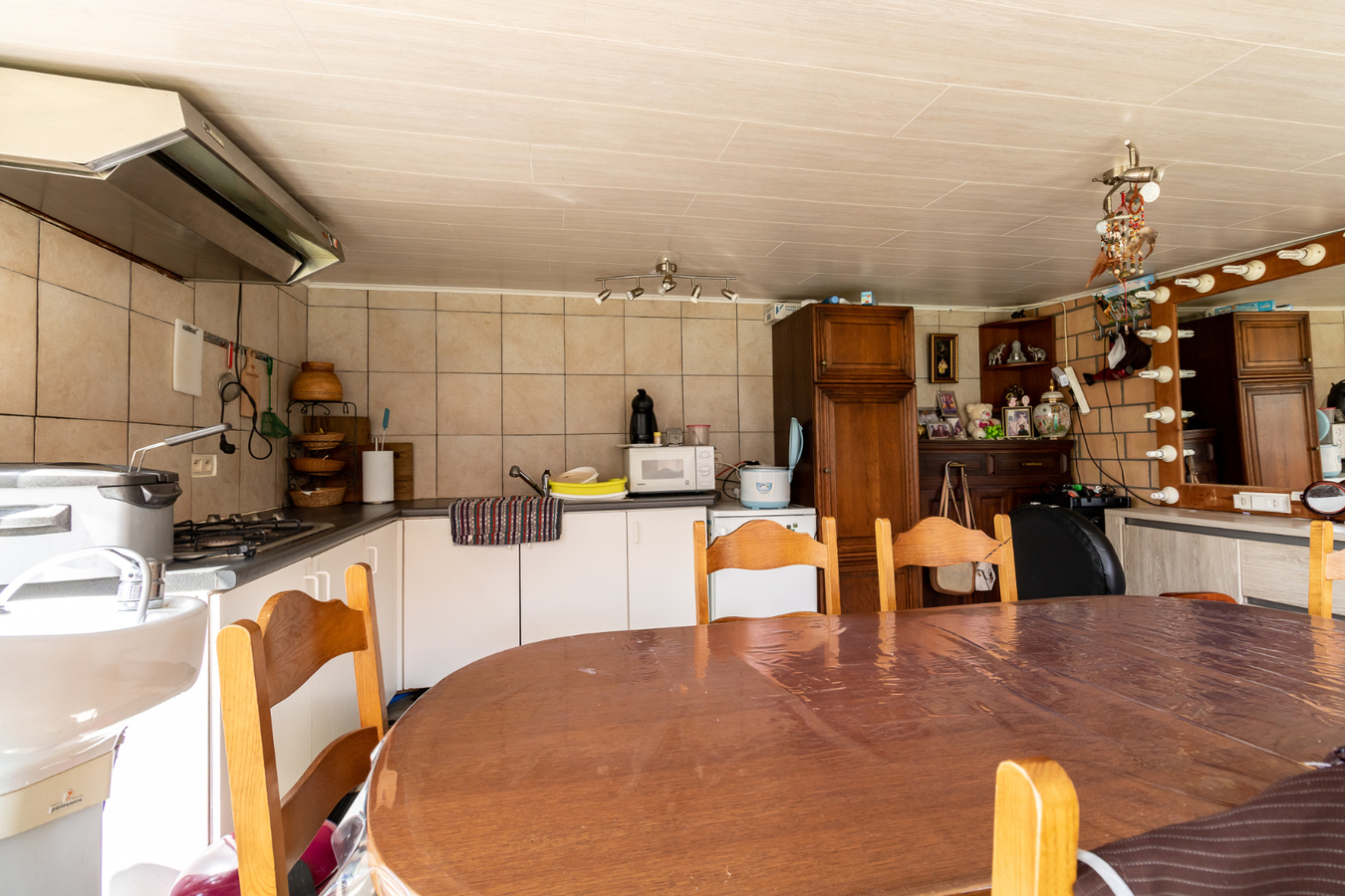 Woning met 4 slaapkamers op 1273 m&#178; te Koekelare 