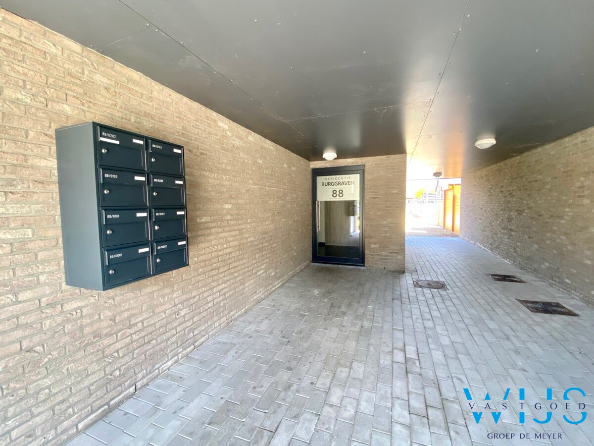 Instapklaar appartement met ruim zonneterras &amp; garage te Evergem ! 