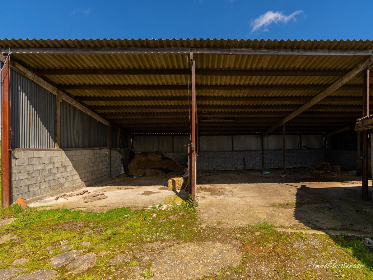 Idyllisch gelegen te renoveren hoeve te Melle op ca. 9,3ha 