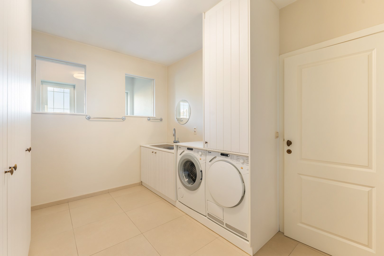 Luxueuze villa met zwembad en absolute privacy op riant perceel 