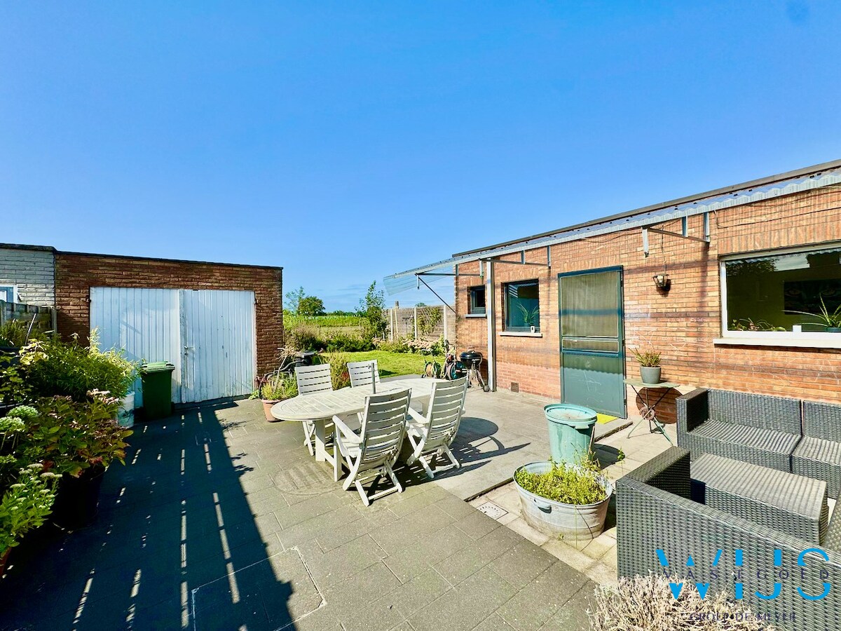Stevige gezinswoning op TOPlocatie in Ertvelde ! 