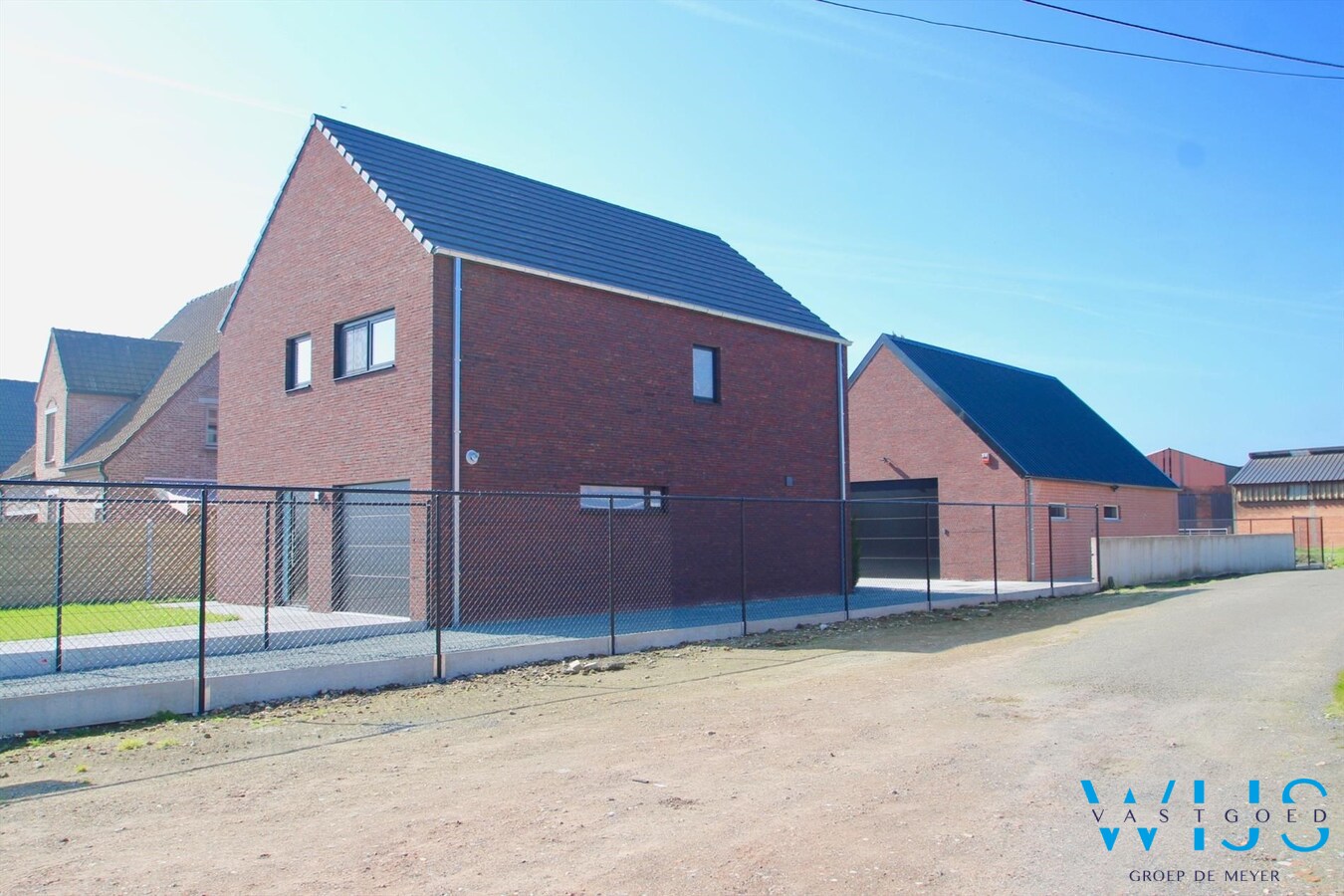 Recent woonhuis met LOODS te WIPPELGEM/ EVERGEM ! 