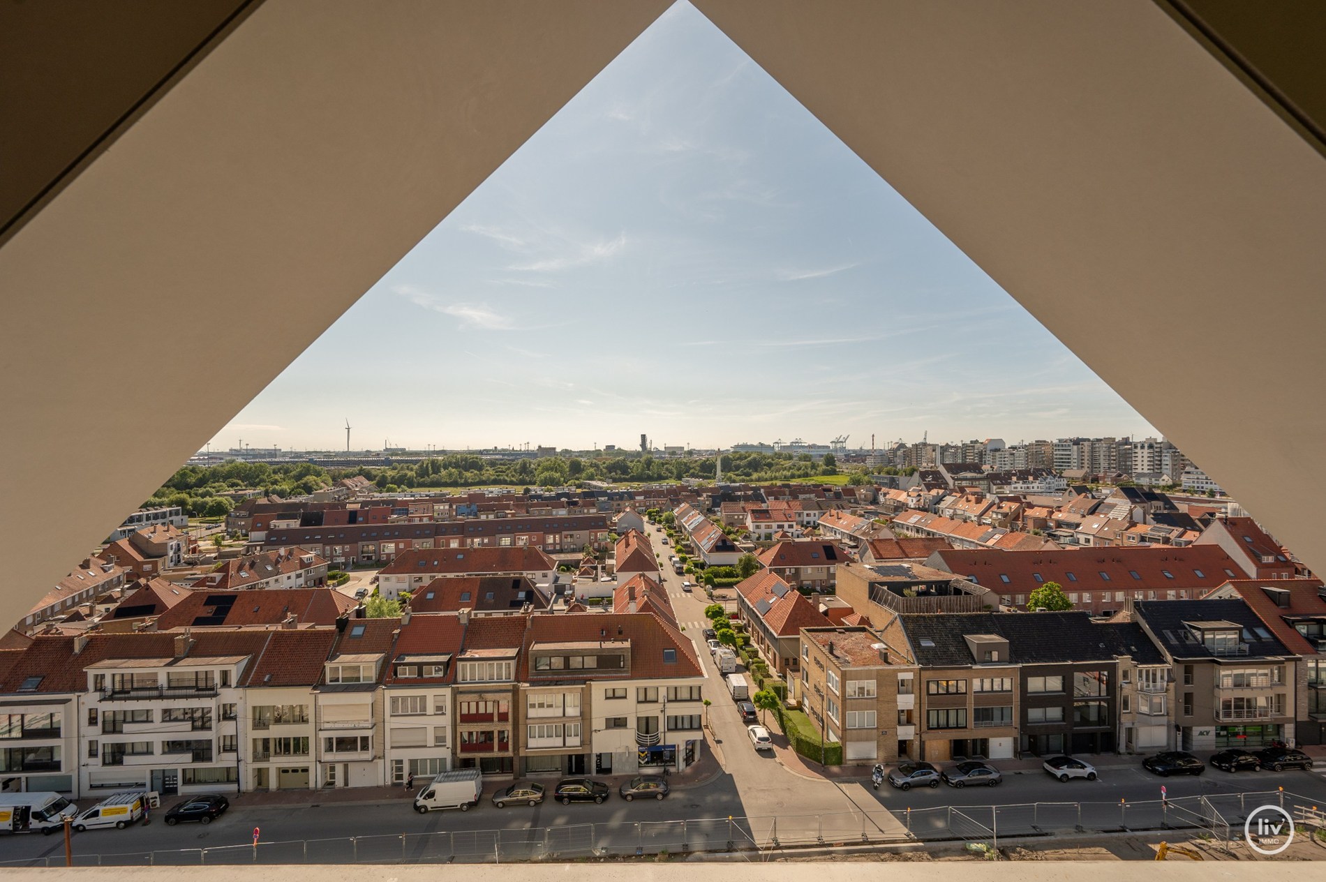 Journ&#233;e portes ouvertes Vendredi 01/08 entre 14h et 18h (Maes et Boerenboomplein) : Appartement de 3 pi&#232;ces bien situ&#233; &#224; Res. Hoost 