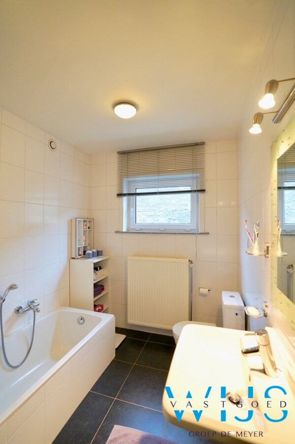 Ideaal woonhuis op een prachtig perceel van 985m2 ! 